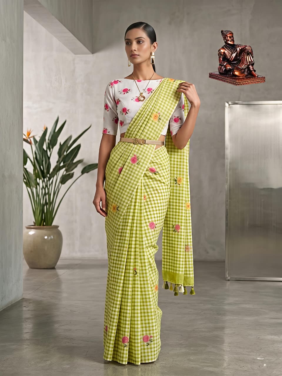 Flora checked Saree