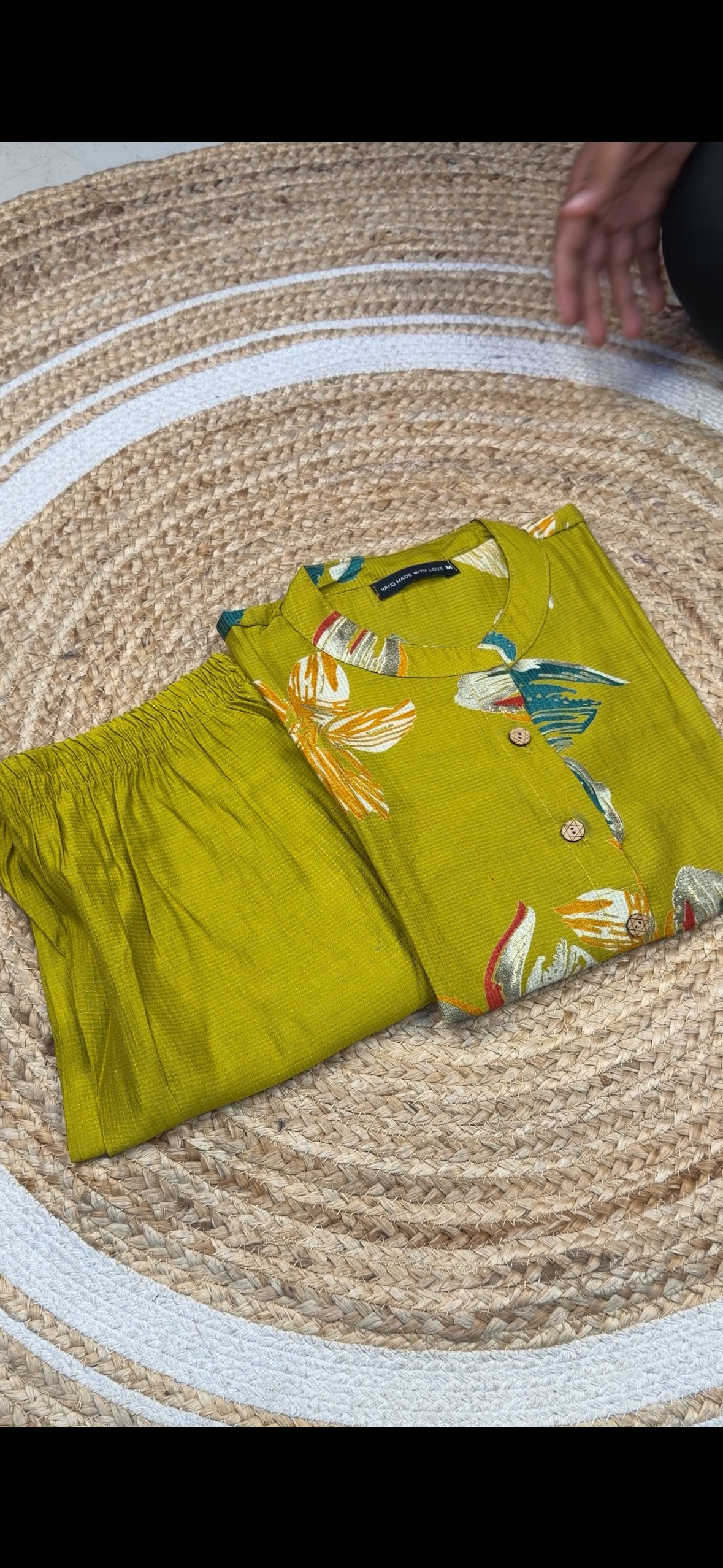 Parrot green