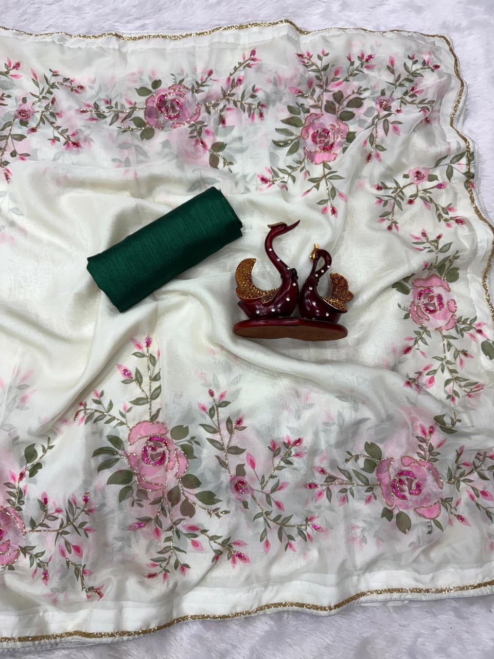 Muguna saree