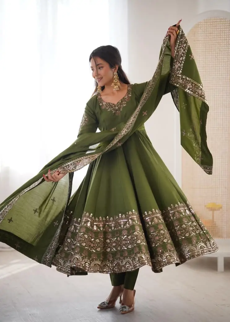 Madhubala anarkali