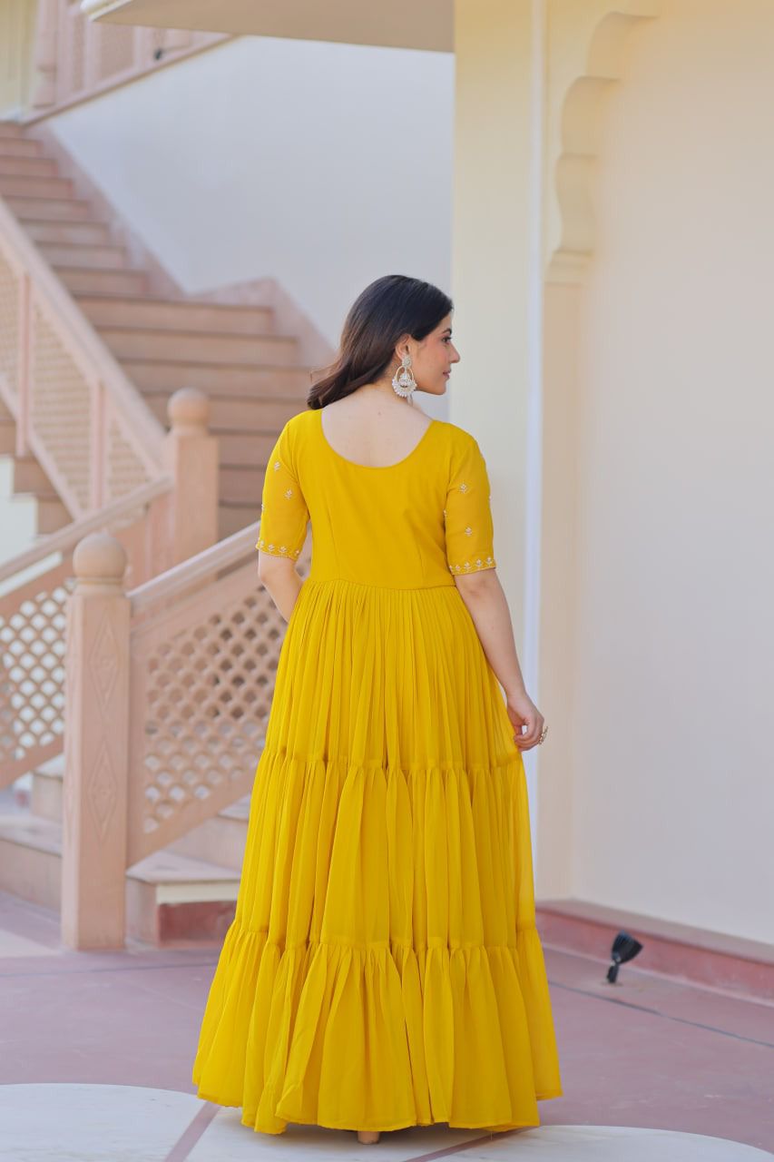 Nila Gowns - Image 2