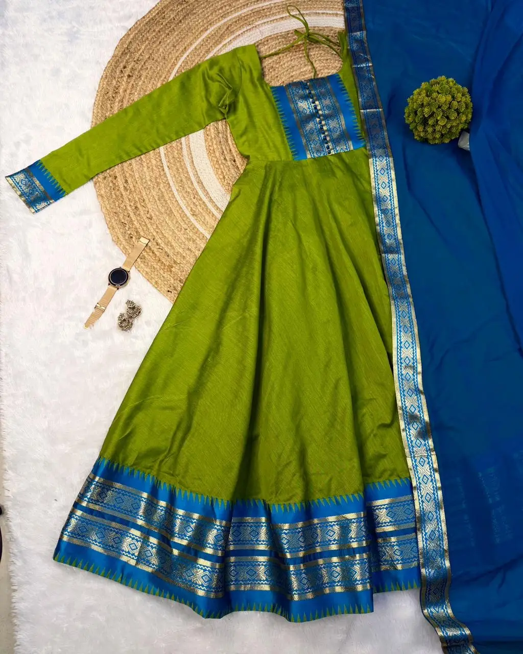 Parrot green